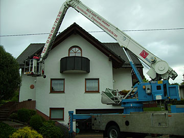 Kranvermietung / Kranverleih - Kran, Mobilkran, Autokran, Dachdeckerkran, Zimmermannskran mieten oder leihen bei Kranverleih / Kranvermietung Michael Enders in der Eifel - Region  Hocheifel - Nordeifel - Vulkaneifel - Vordereifel  Bitburg, Daun, Adenau, Bad Mnstereifel, Gerolstein, Kaisersesch, Mendig, Mnstermaifeld, Nideggen, Prm, Monschau, Wittlich, Manderscheid. Im Sden grenzt die Eifel an den Rhein mit den Stdten Koblenz, Neuwied, Andernach, Weienthurm, Bad Breisig, Sinzig, Remagen. Im Norden der Eifel fliet die Ahr mit den anliegenden Stdten Bad Neuenahr, Ahrweiler, Altenahr, Ahrbrck. 